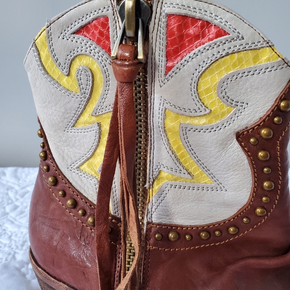 NICE ** SAM EDELMAN Women's Ankle, Cowboy/Cowgirl 👢  Boots - Picture 3 of 11